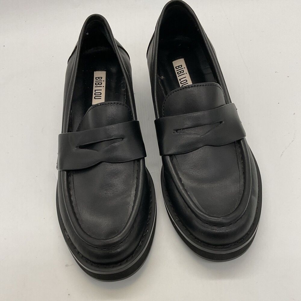 BiBi Lou Women’s Black Leather Slip-On Loafer Flats Round Toe US 6 Std